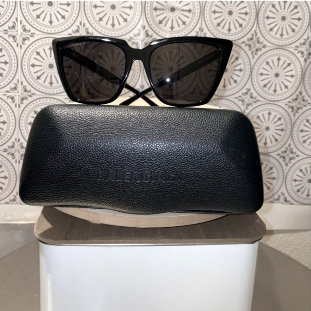 Balenciaga  Sunglasses - Picture 3 of 14